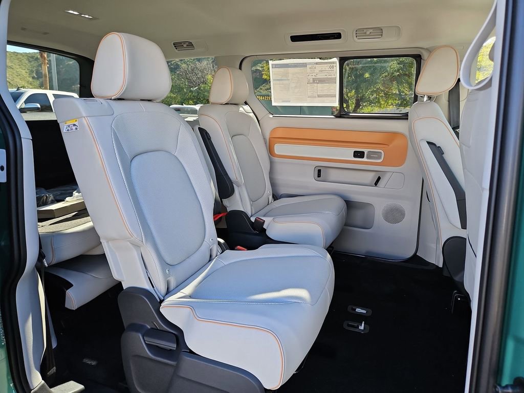 New 2025 Volkswagen ID. Buzz Pro S Plus AWD/4WD image 19