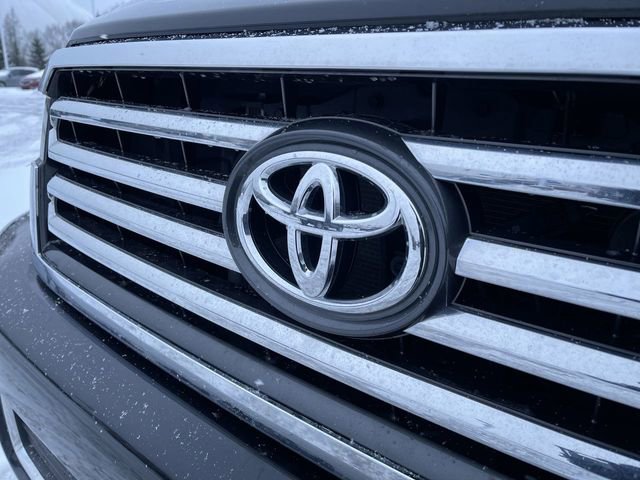 Used 2020 Toyota Sequoia Platinum image 33