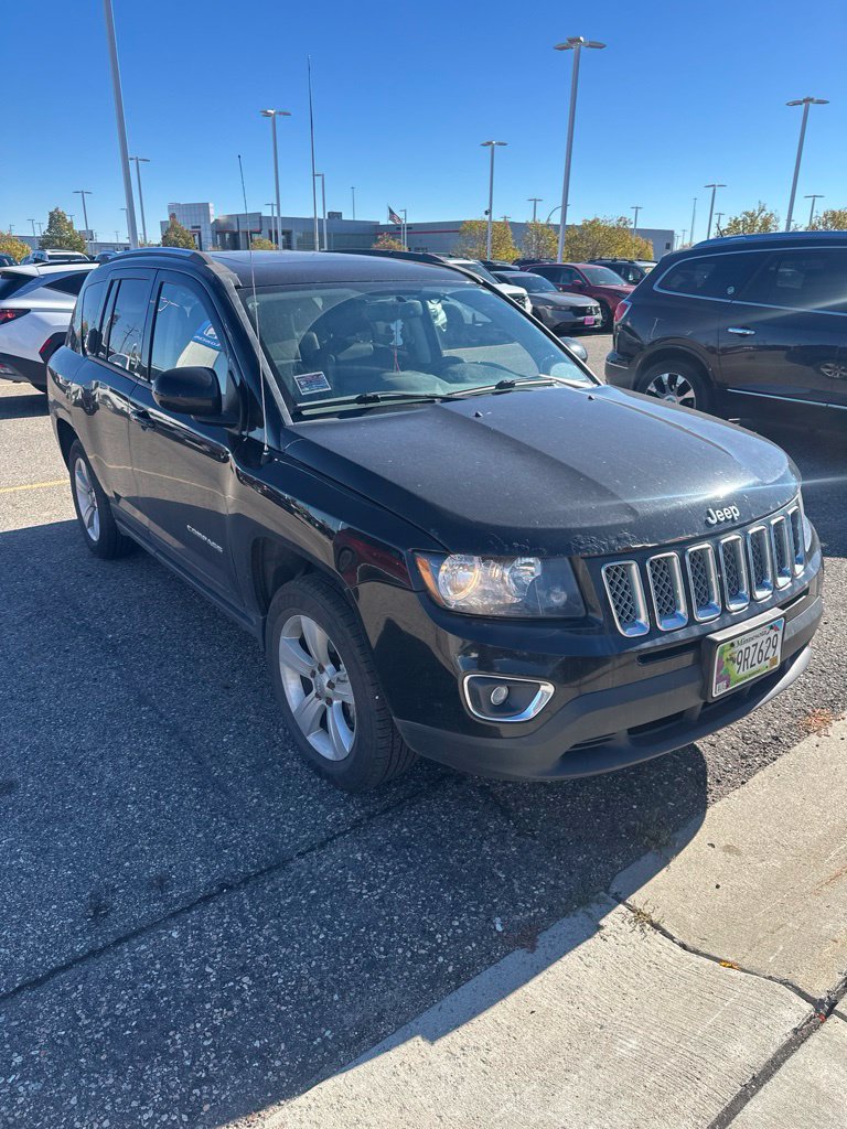 Used 2015 Jeep Compass High Altitude AWD/4WD image 3
