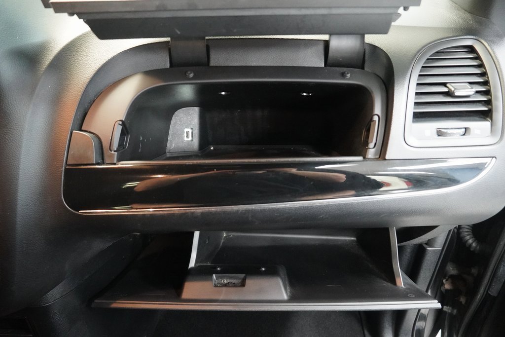 Used 2017 Dodge Grand Caravan SE image 30