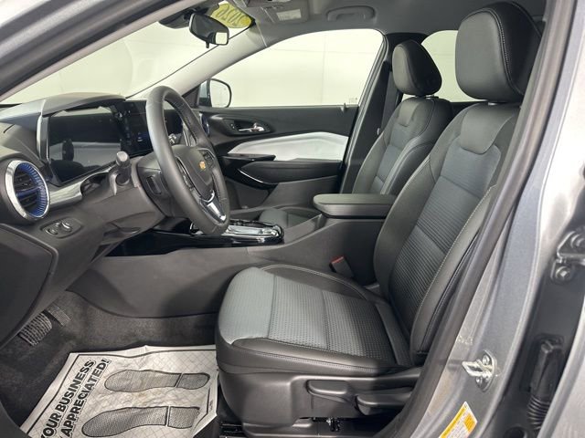 New 2026 Chevrolet Trax LT w/ Driver Confidence Package image 21