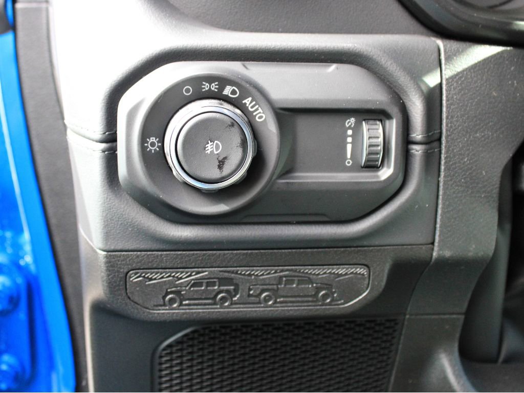 New 2026 Jeep Wrangler Sahara AWD/4WD image 15