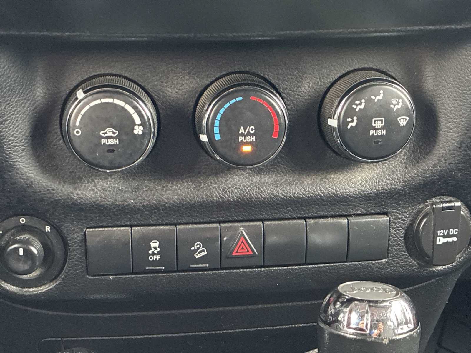 Used 2012 Jeep Wrangler Unlimited Sport AWD/4WD image 17
