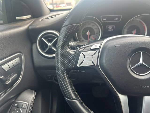Used 2014 Mercedes-Benz CLA 250 image 33