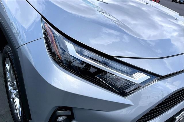 Used 2025 Toyota RAV4 XLE Premium w/ Weather Package AWD/4WD image 32