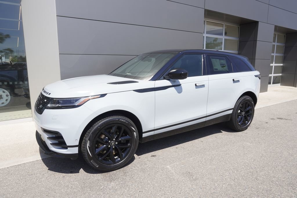 New 2026 Land Rover Range Rover Velar Dynamic SE image 3