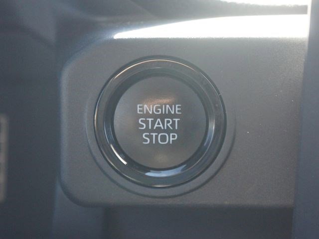 Used 2024 Toyota Tacoma SR5 RWD image 7