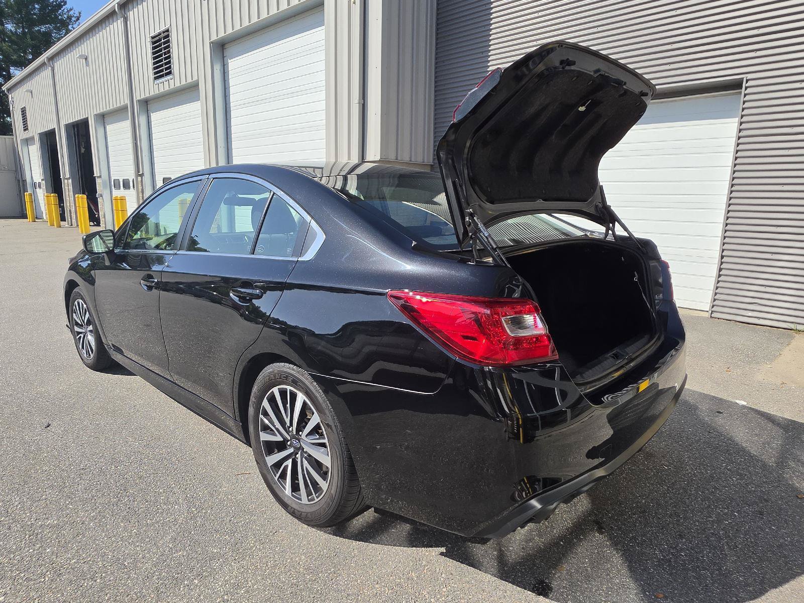 Used 2018 Subaru Legacy 2.5i w/ Alloy Wheel Package AWD/4WD image 23
