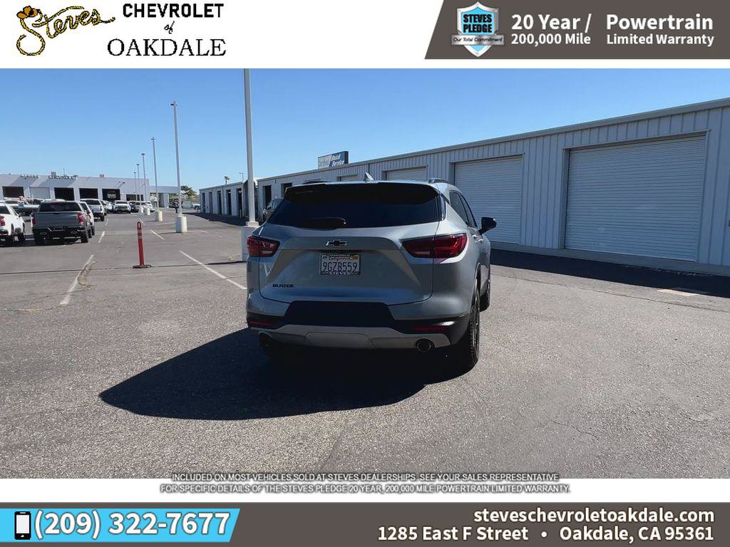Used 2023 Chevrolet Blazer LT w/ Midnight/Sport Edition FWD image 11
