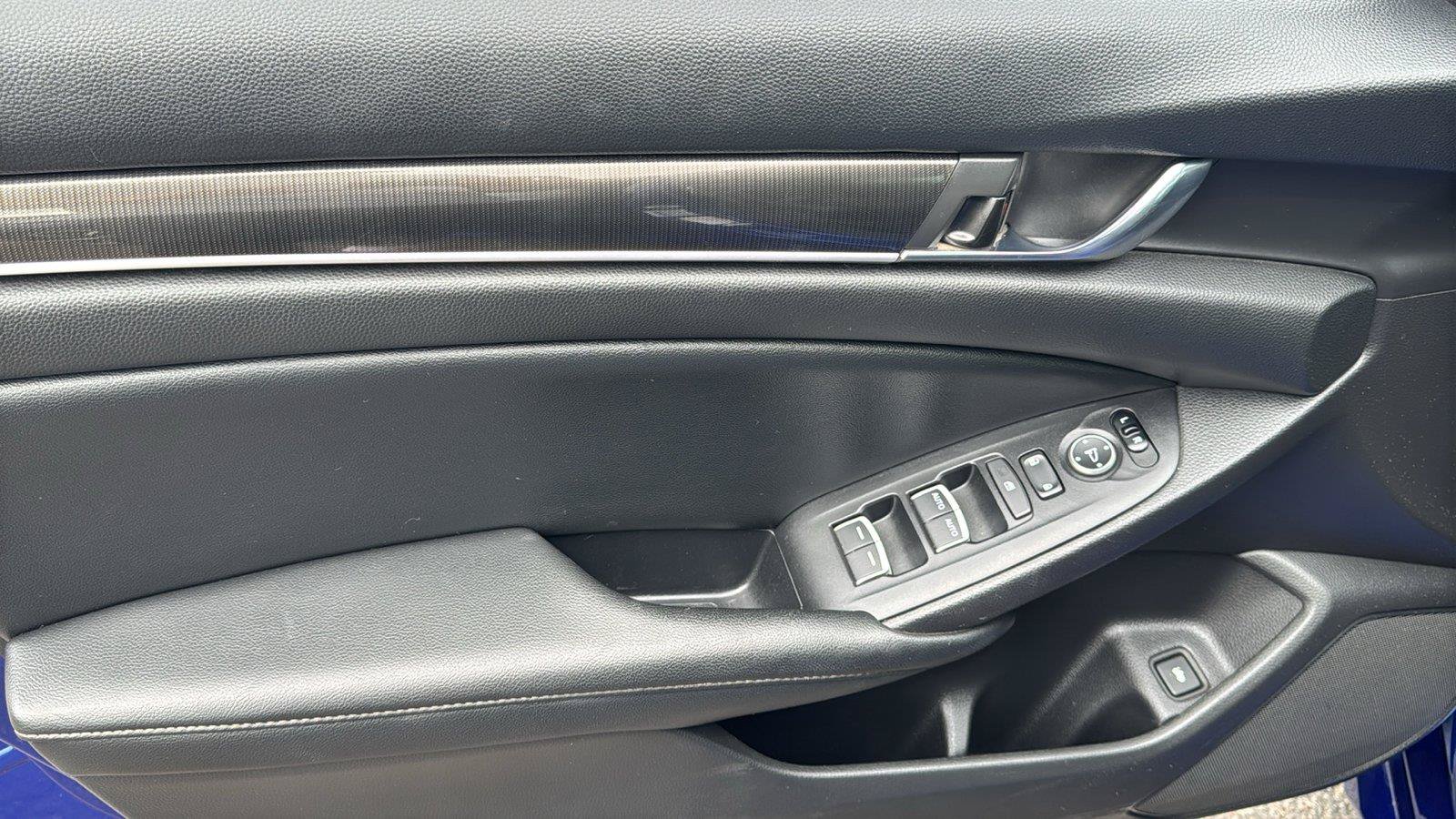 Used 2021 Honda Accord Sport image 13