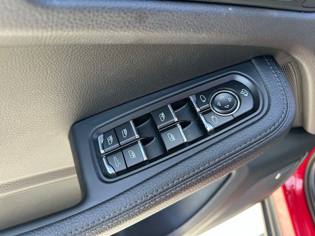 Certified 2024 Porsche Macan S image 22