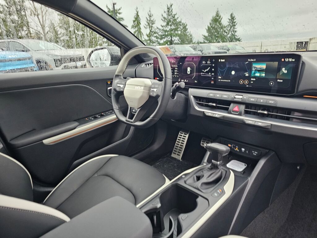 New 2025 Kia K4 GT-Line Turbo image 32