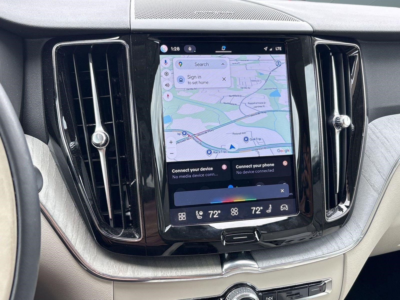 Certified 2024 Volvo XC60 B5 Plus image 20