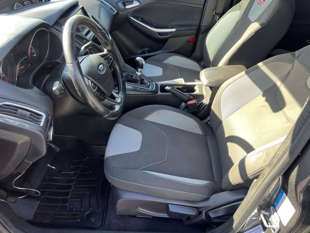 Used 2016 Ford Focus ST FWD image 18
