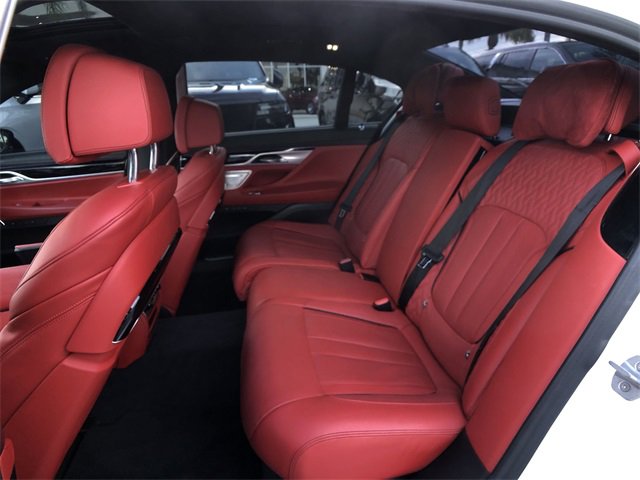 Used 2019 BMW ALPINA B7 xDrive w/ Luxury Rear Seating Package image 31