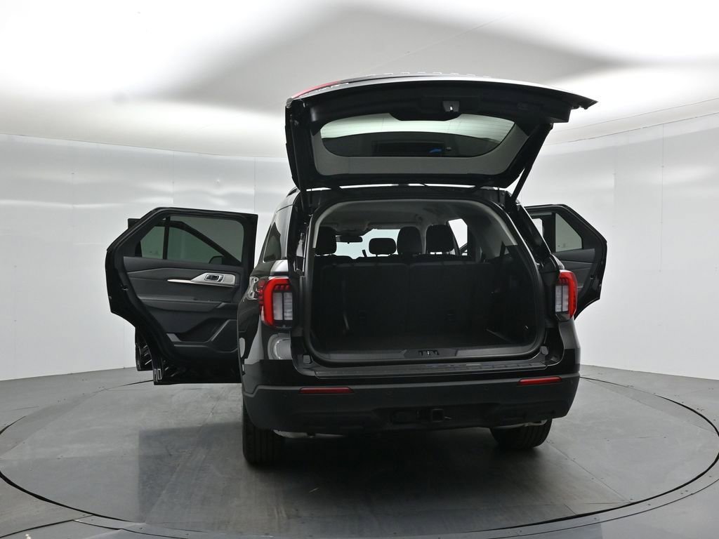 New 2026 Ford Explorer Active RWD image 33