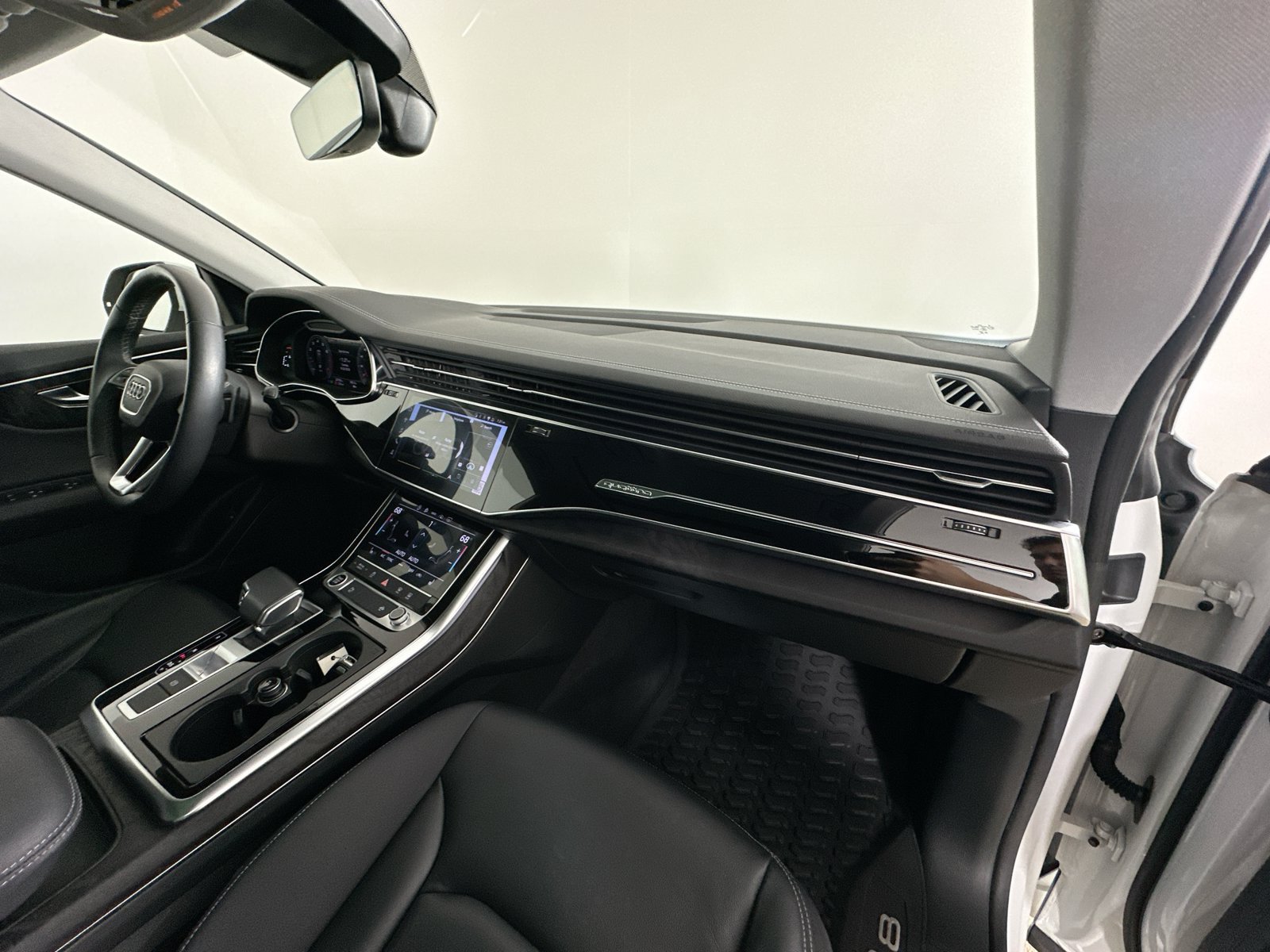 Certified 2023 Audi Q8 Premium w/ Convenience Package AWD/4WD image 45