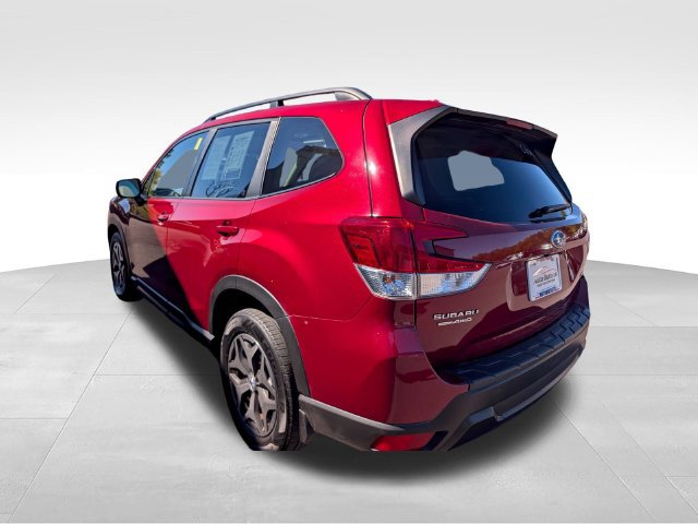 Used 2020 Subaru Forester Premium AWD/4WD image 5