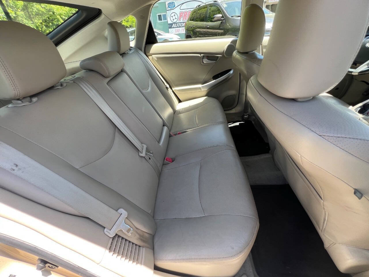 Used 2011 Toyota Prius Four w/ Solar Roof Pkg FWD image 12