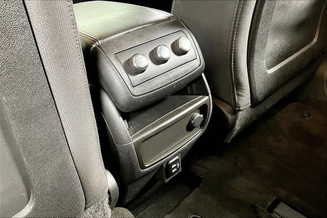 Used 2017 Chevrolet Traverse LT image 32