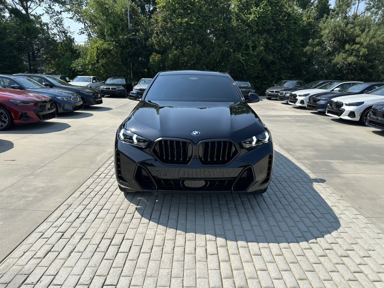 Used 2024 BMW X6 xDrive40i w/ M Sport Professional Package AWD/4WD image 9