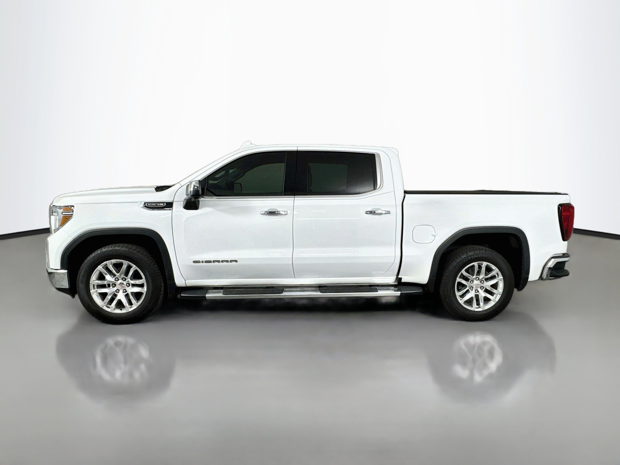 Used 2020 GMC Sierra 1500 SLT w/ SLT Premium Plus Package RWD image 4