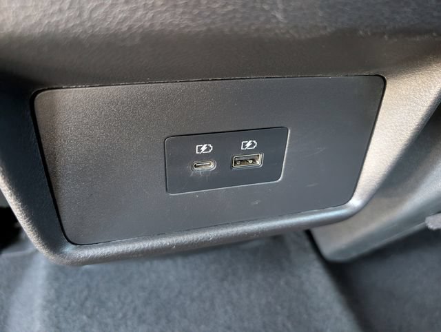 Used 2023 Nissan Rogue SV AWD/4WD image 15