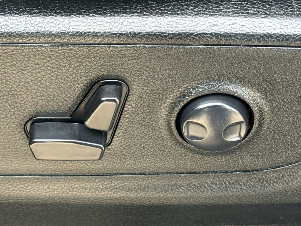 Used 2023 RAM 1500 Lone Star image 25