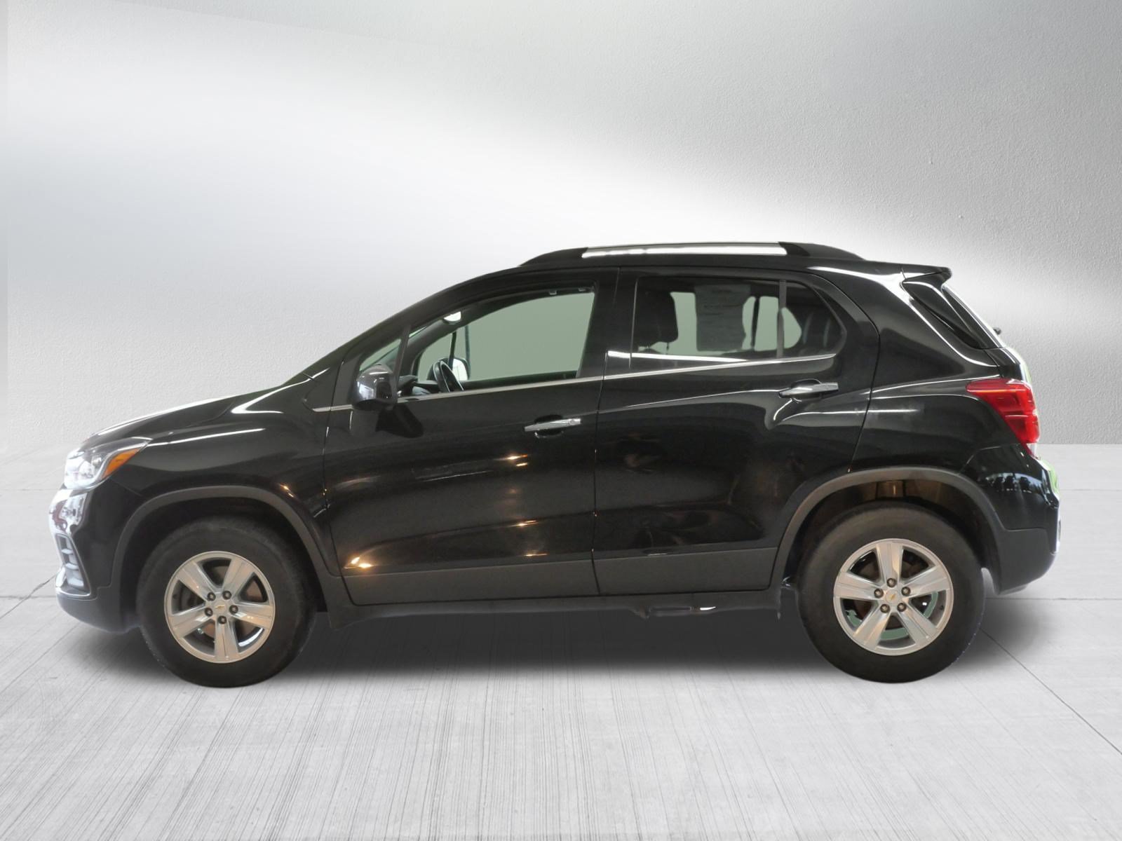 Used 2020 Chevrolet Trax LT w/ LT Convenience Package AWD/4WD image 4