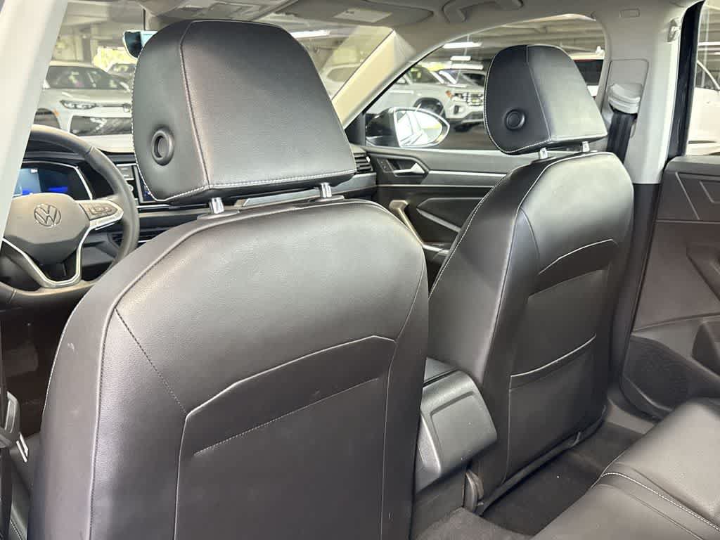 Certified 2022 Volkswagen Jetta SE FWD image 23