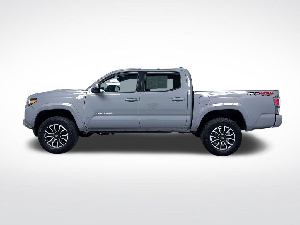 Used 2021 Toyota Tacoma TRD Sport w/ Technology Package AWD/4WD image 3