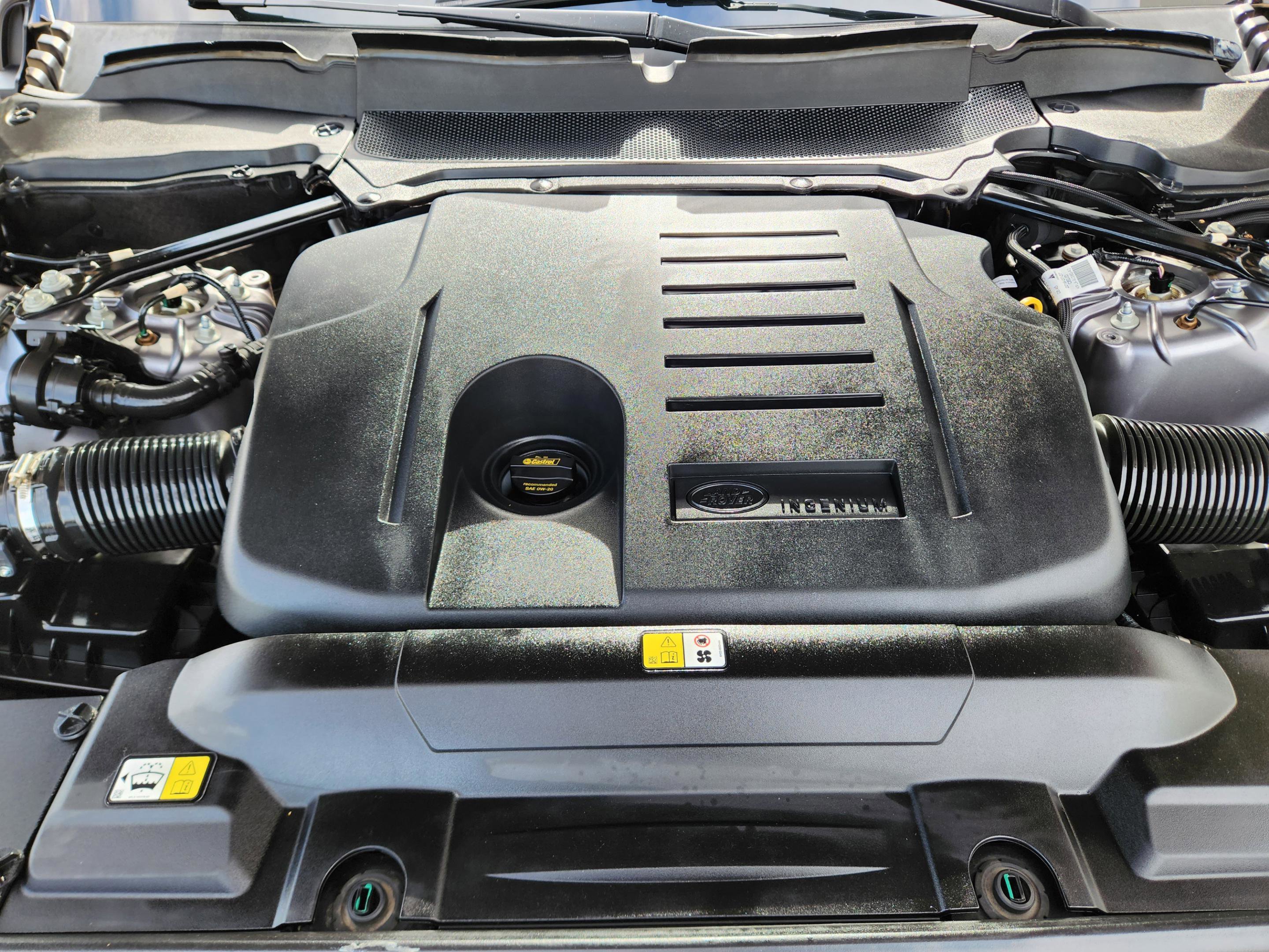 Used 2020 Land Rover Range Rover HSE AWD/4WD image 32