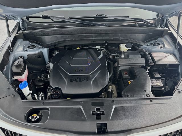 Used 2023 Kia Telluride EX w/ EX Captain's Chair Package image 32