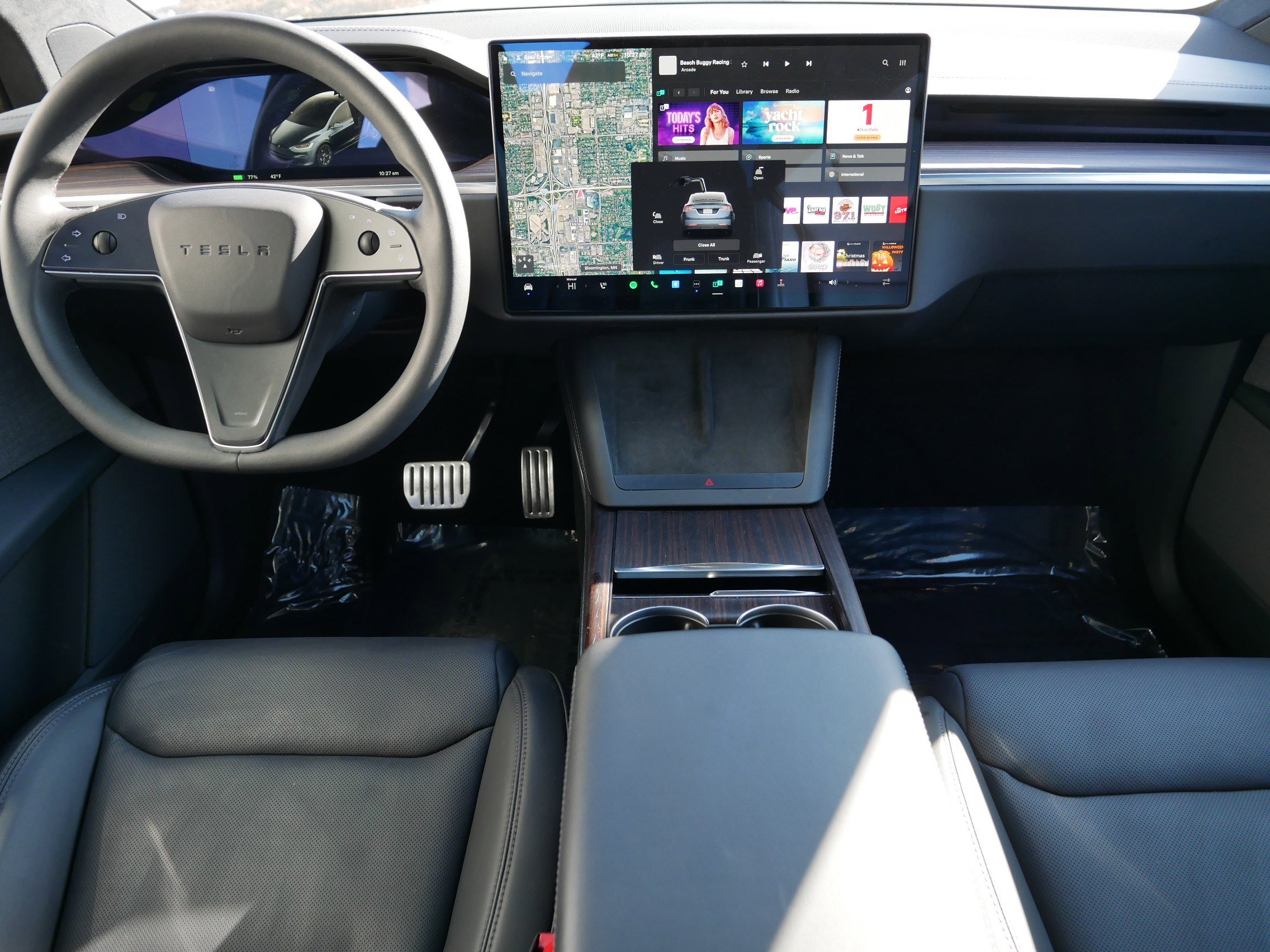 Used 2024 Tesla Model X image 10