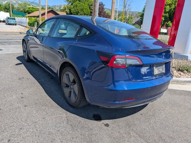 Used 2021 Tesla Model 3 Standard Range Plus image 5