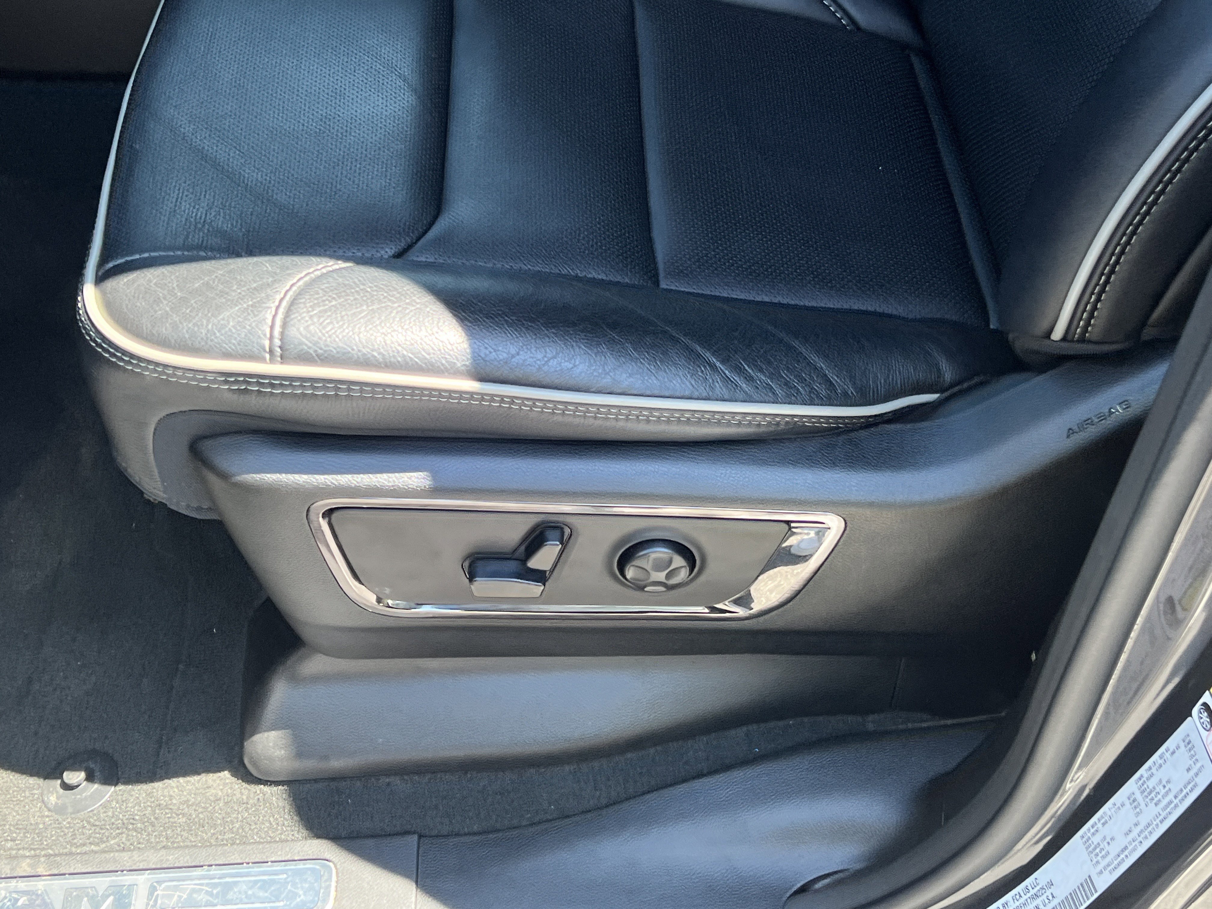 Used 2024 RAM 1500 Limited w/ Body Color Bumper Group AWD/4WD image 12