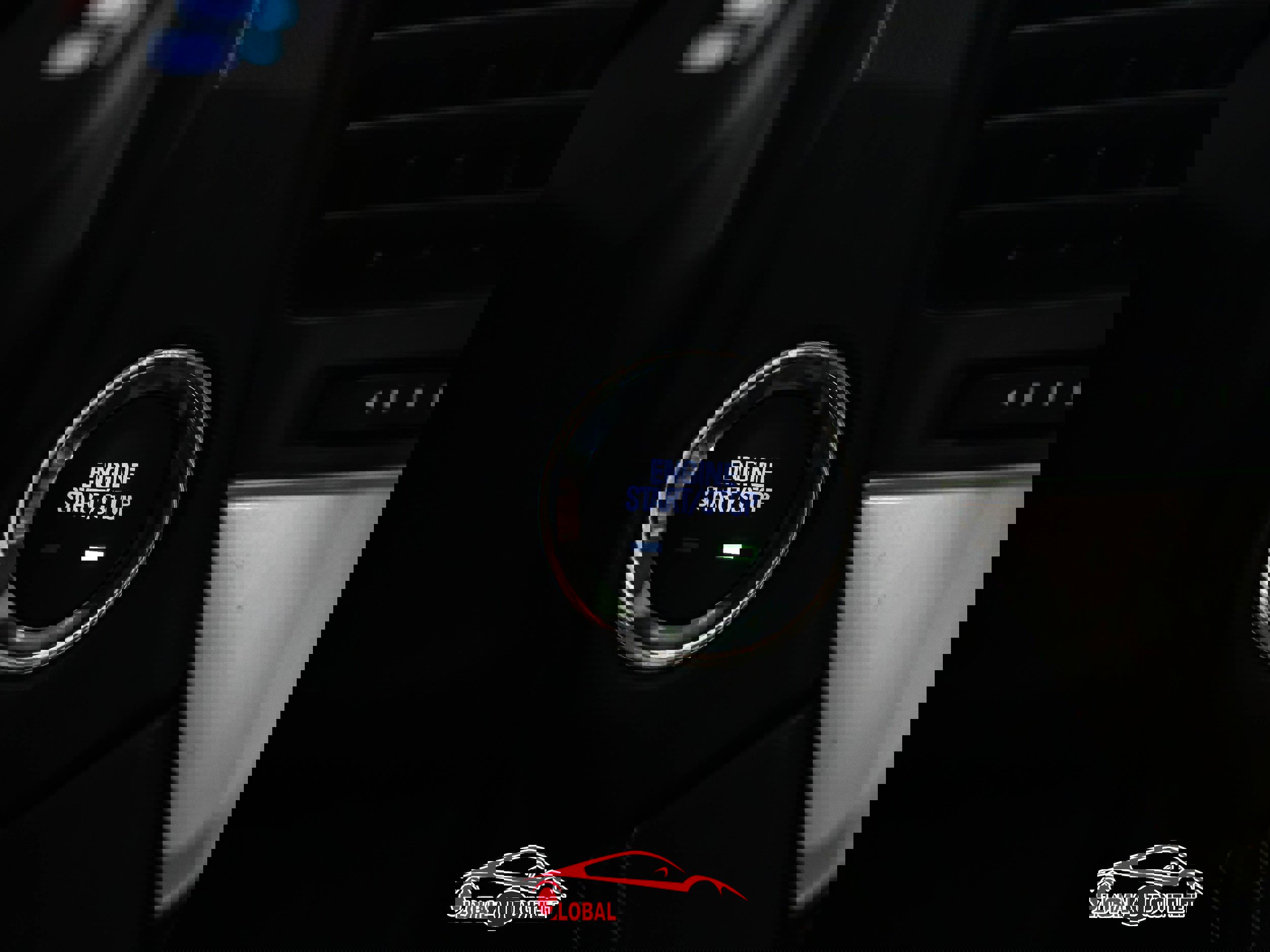 Used 2019 GMC Yukon XL SLT w/ Premium Edition image 32