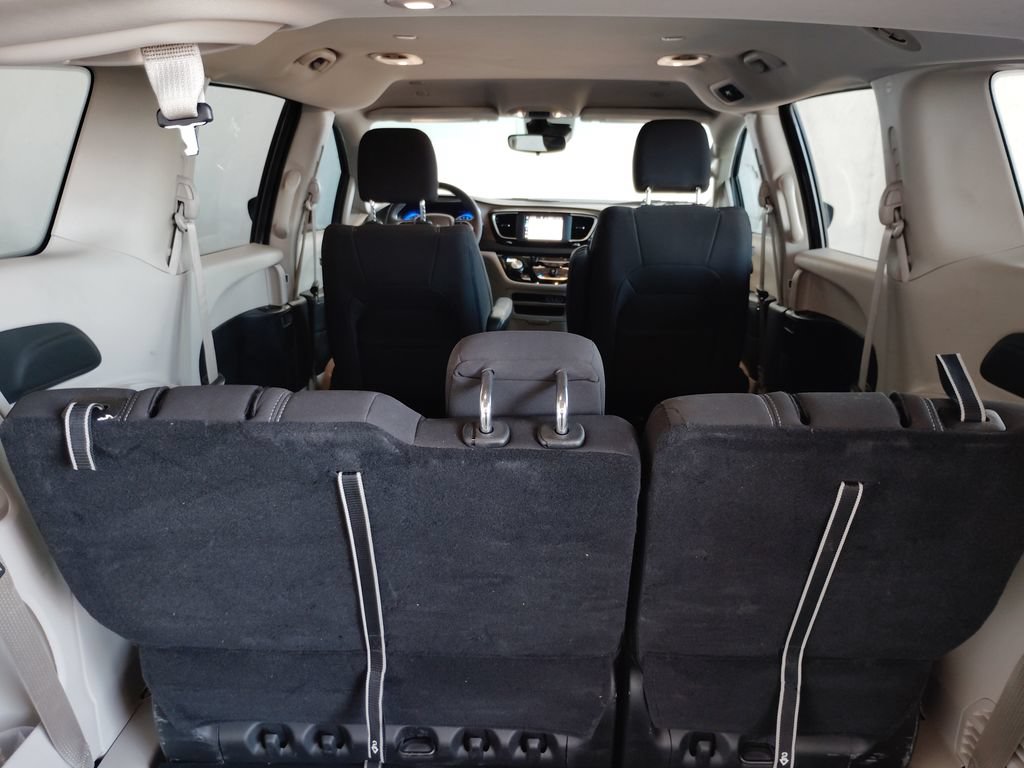 Used 2023 Chrysler Voyager LX FWD image 22