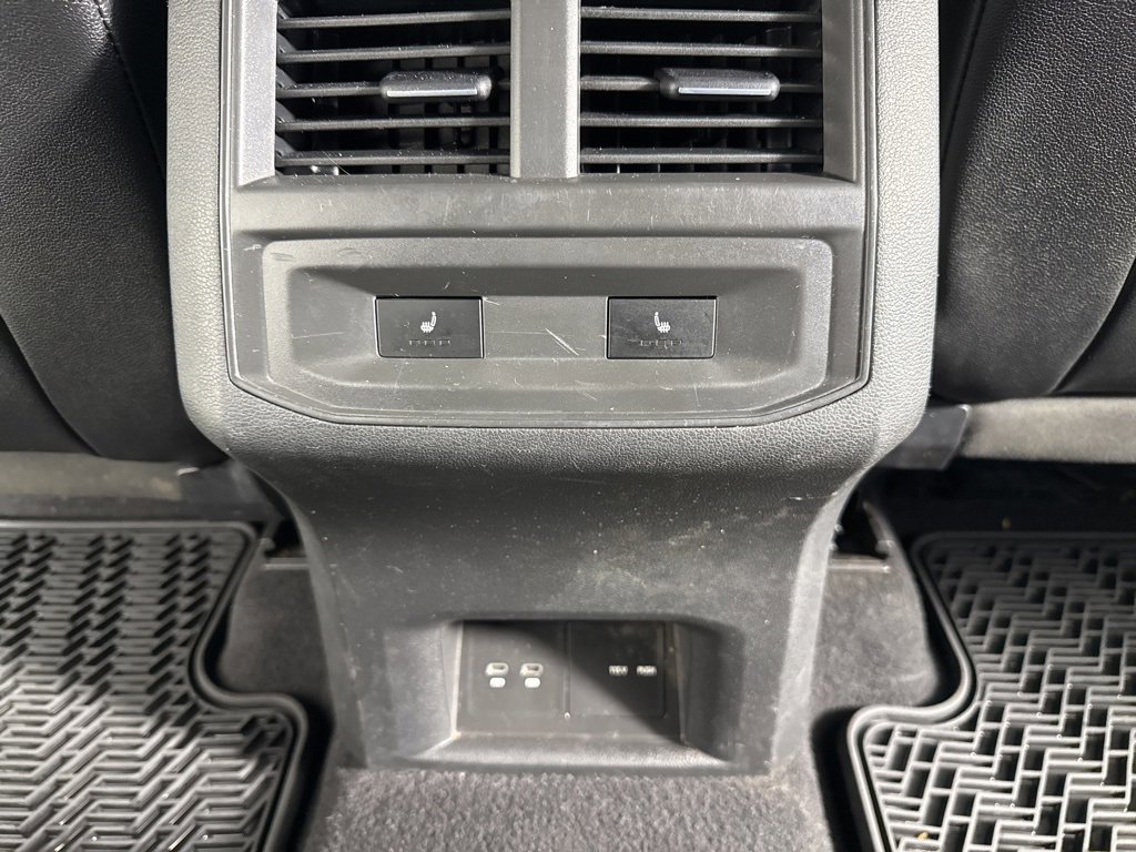 Used 2022 Volkswagen Atlas Cross Sport SEL image 36