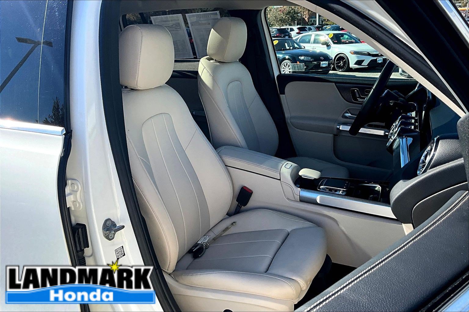 Used 2020 Mercedes-Benz GLB 250 4MATIC image 7