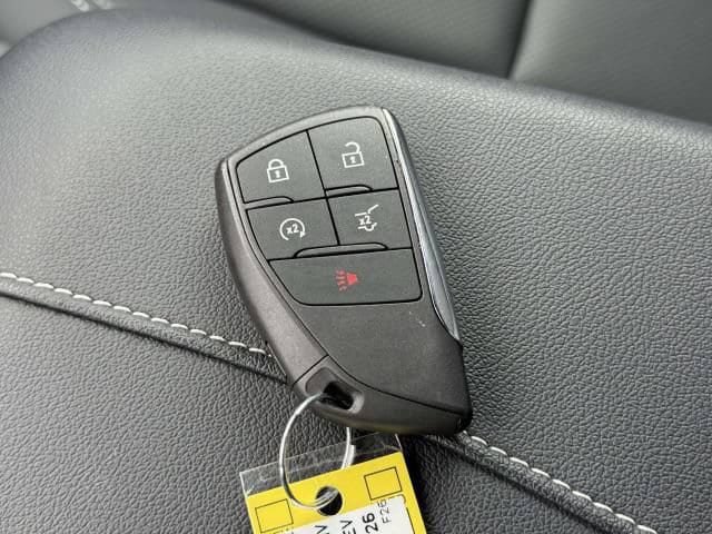 Used 2026 Chevrolet Traverse LT AWD/4WD image 32