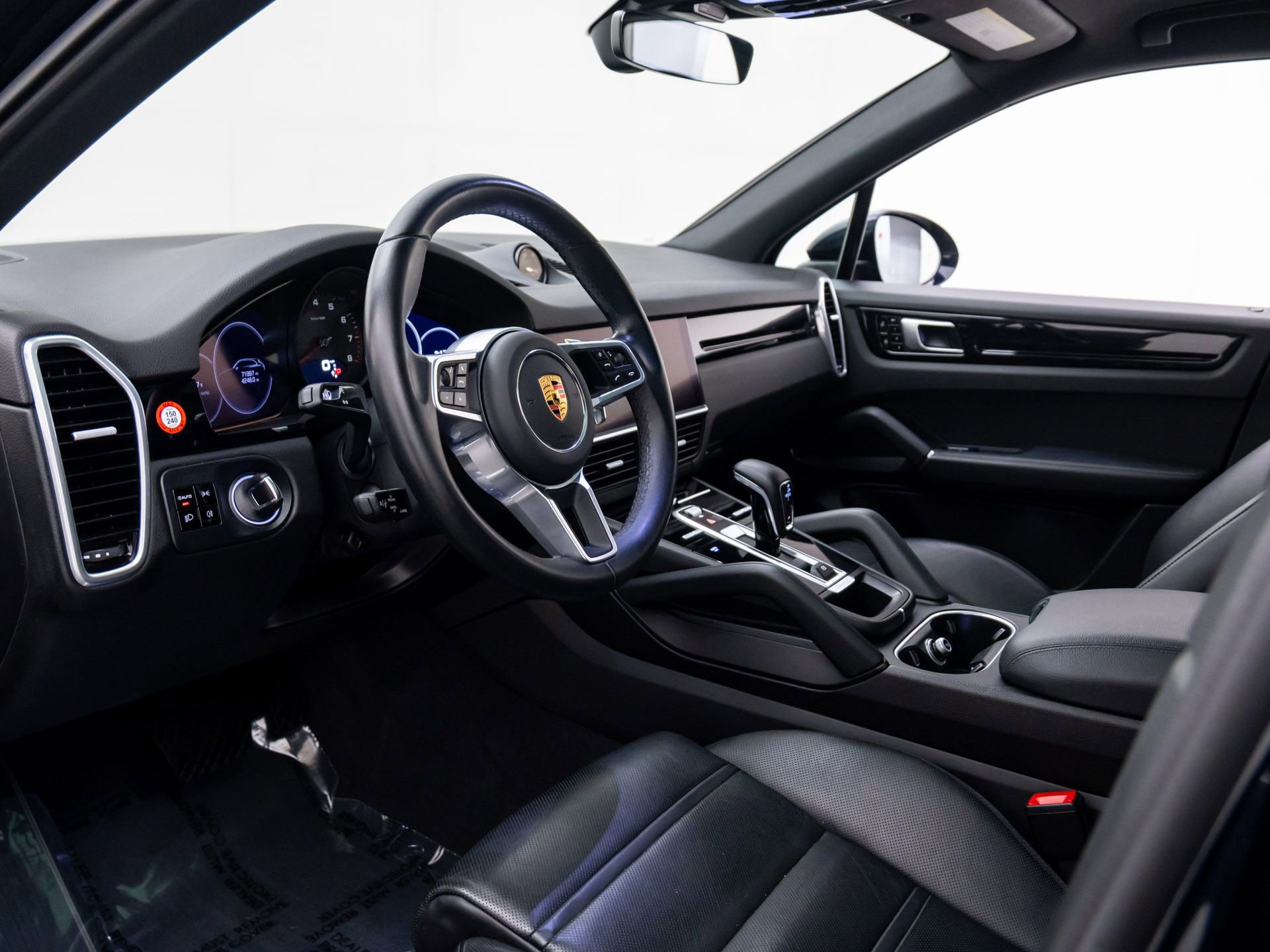 Certified 2021 Porsche Cayenne image 4