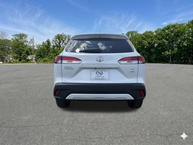 Used 2023 Toyota Corolla Cross LE AWD/4WD image 7