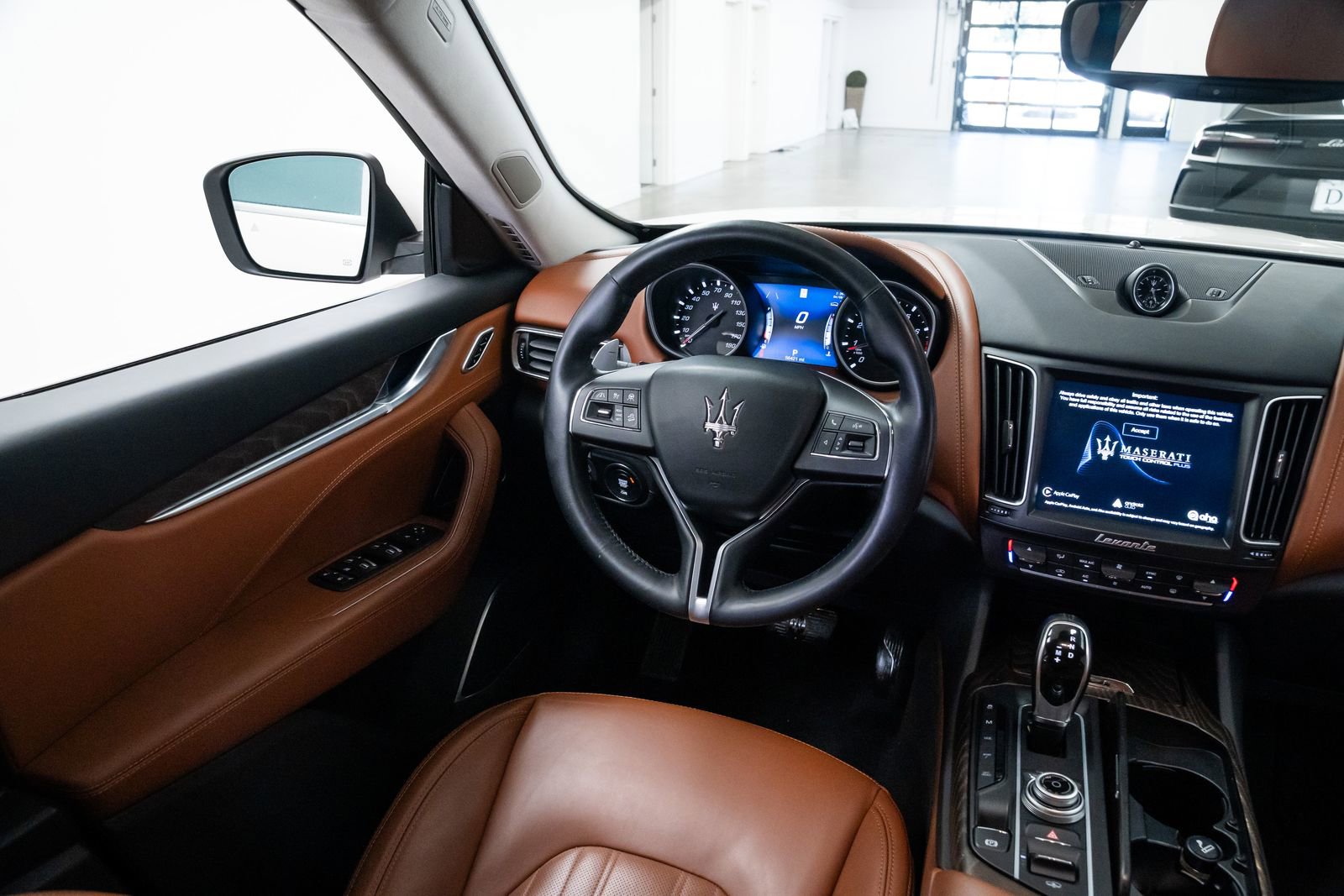 Used 2018 Maserati Levante S GranLusso image 10