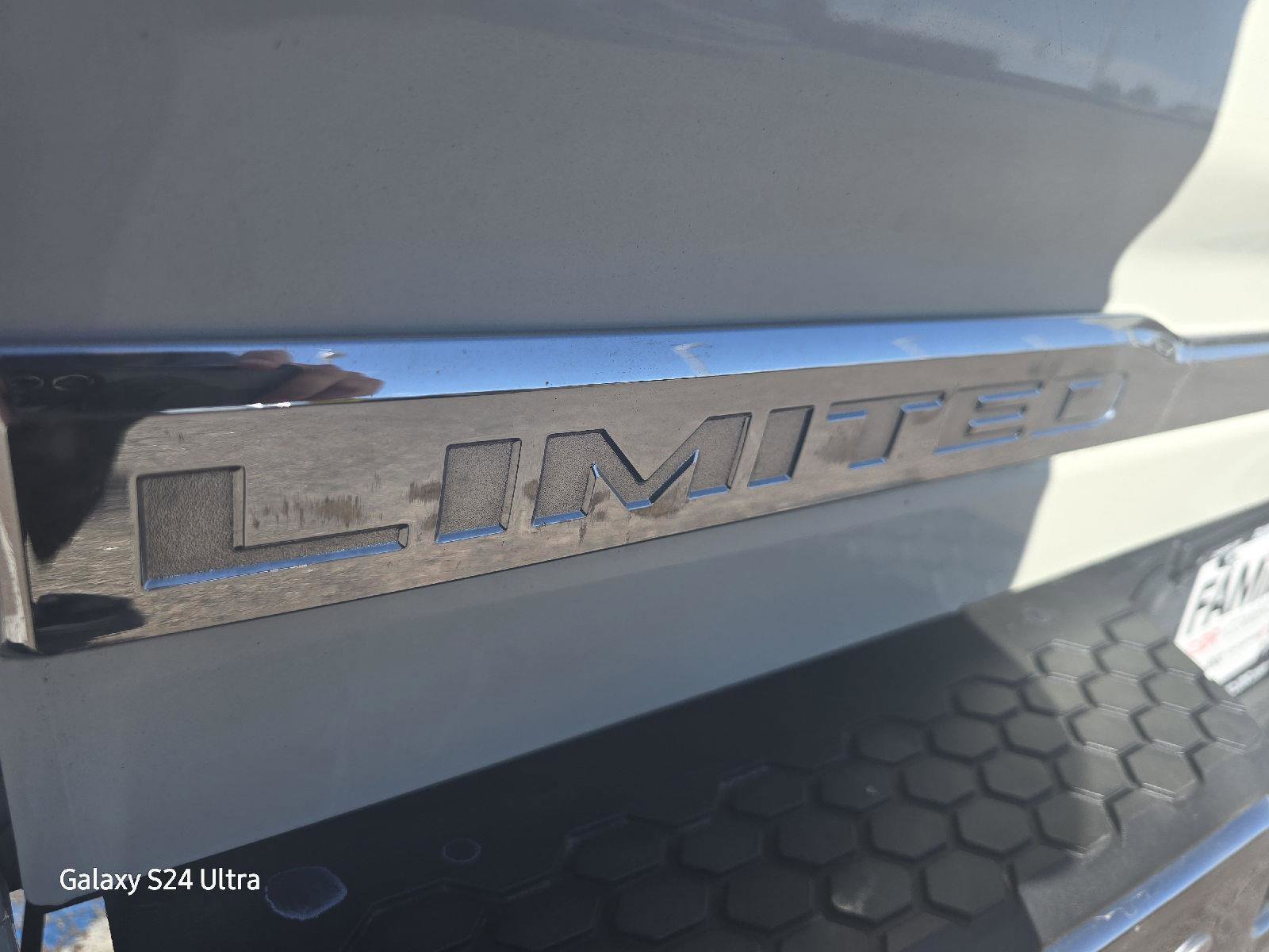 Used 2017 RAM 1500 Limited image 15