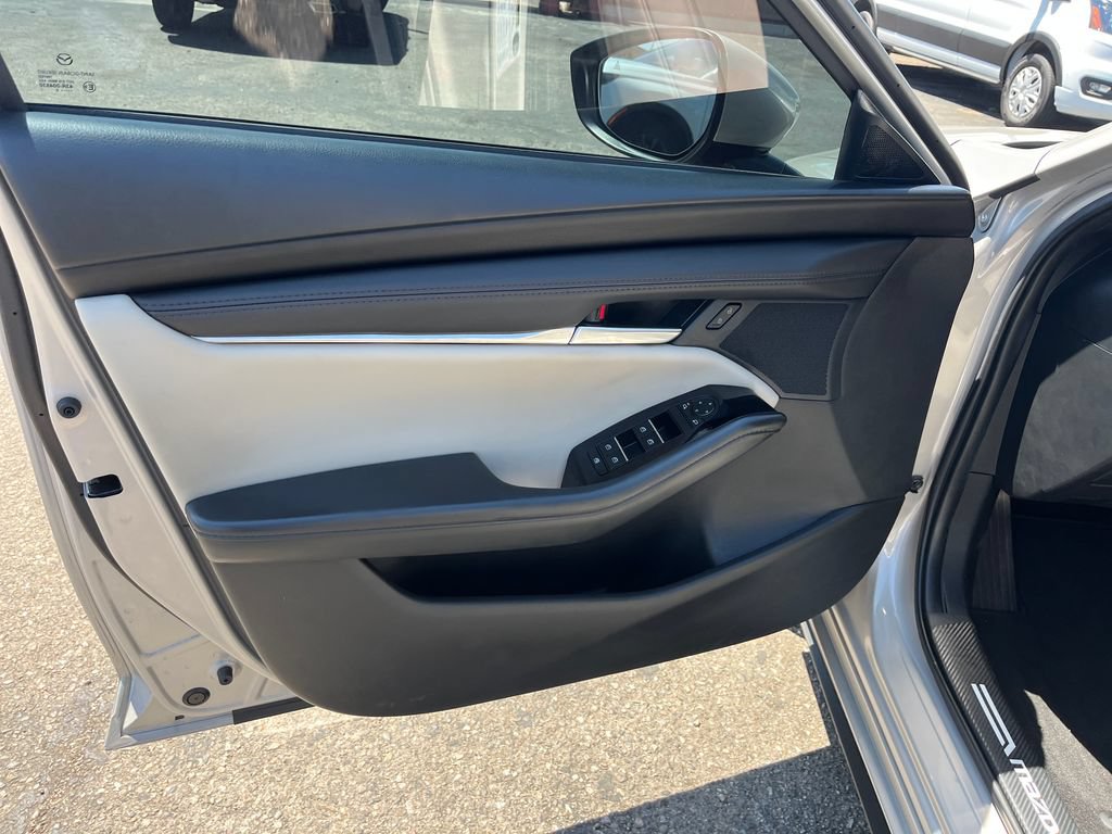 Used 2025 MAZDA MAZDA3 s FWD image 19