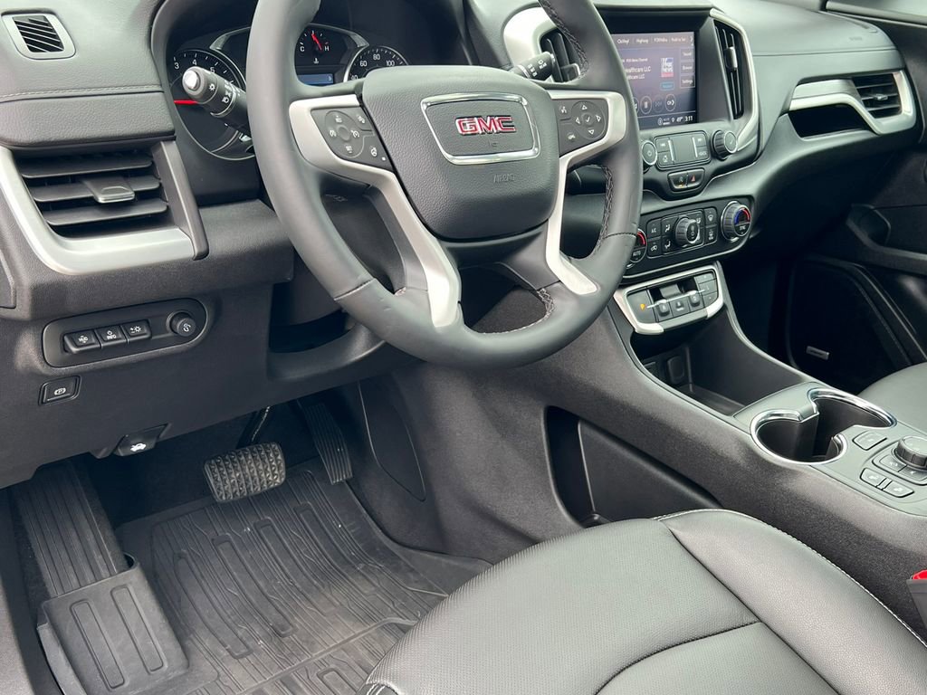 Certified 2024 GMC Terrain SLT w/ Infotainment Package II image 19