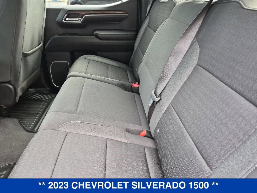 Used 2023 Chevrolet Silverado 1500 LT AWD/4WD image 16