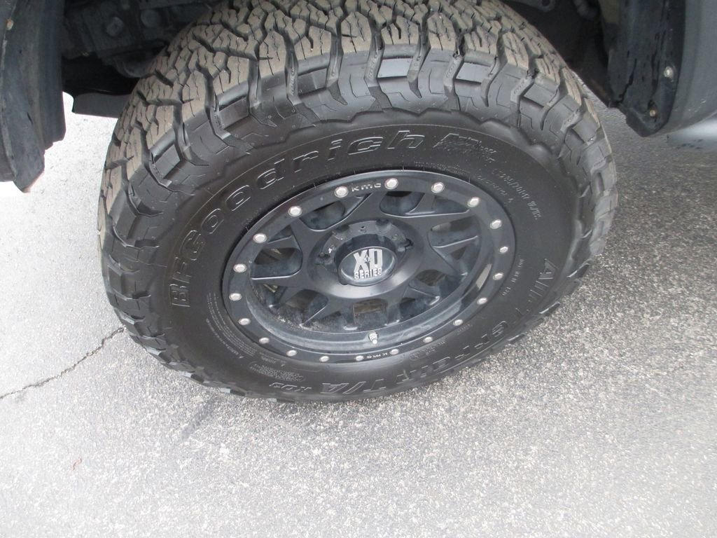 Used 2019 Toyota Tacoma TRD Off-Road AWD/4WD image 15