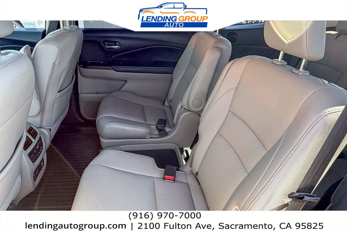 Used 2017 Honda Pilot Elite image 17
